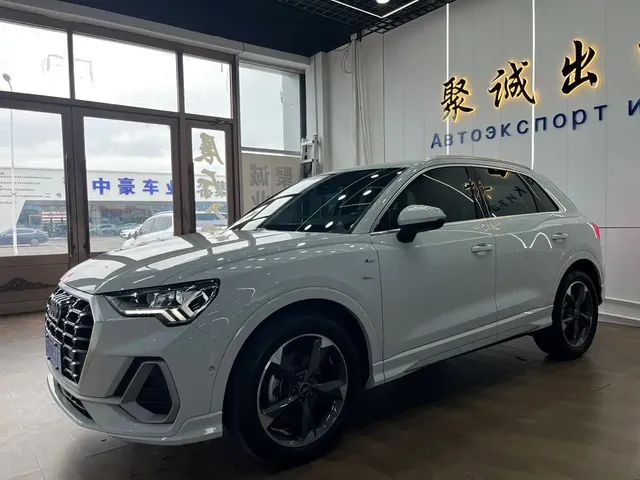 Audi Q3 2023 35 TFSI Fashion Dynamic (1.4T)