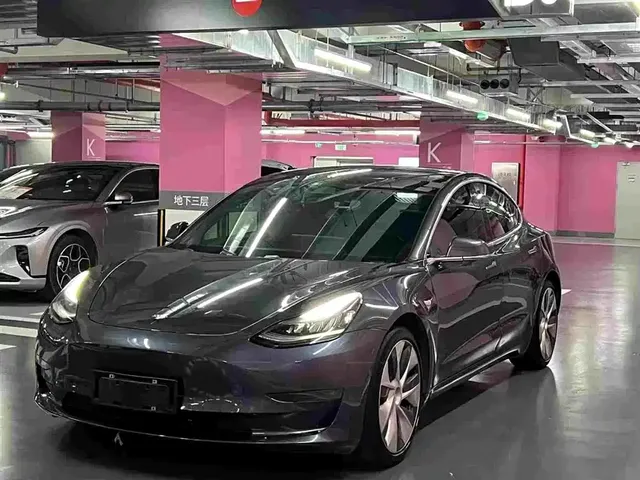Tesla Model 3 (Import) 2019 Performance High-Efficiency All-Wheel Drive Version