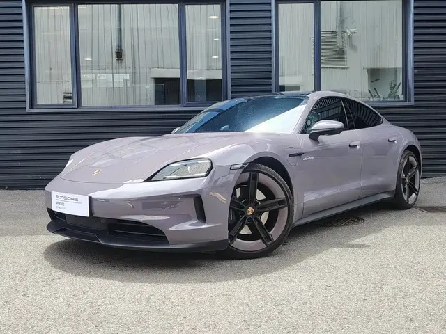 Porsche Taycan 2024 Taycan 4