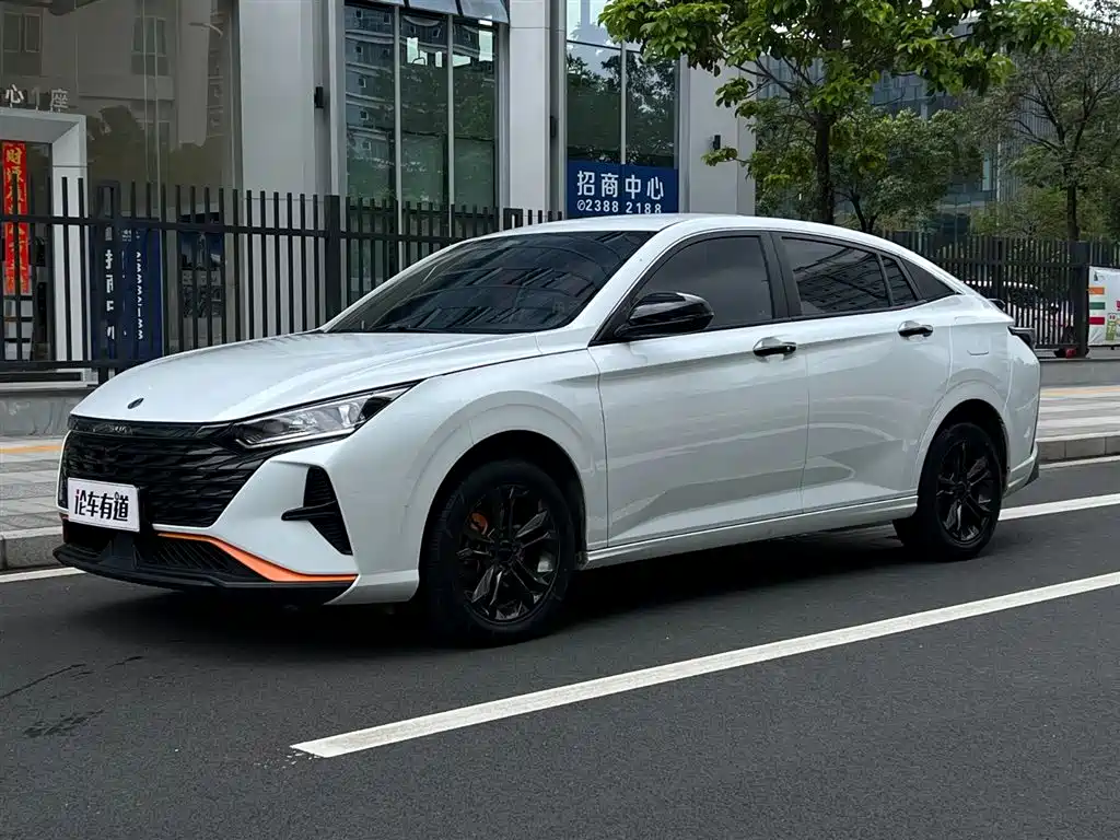 Dongfeng Aeolus Yixuan 2023 1.5L Automatic Glory Edition