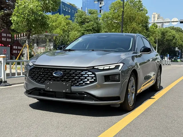 Ford Mondeo 2023 EcoBoost 245 Luxury
