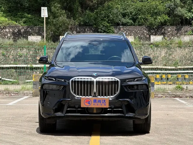 BMW X7 2023 xDrive40i Exclusive M Sport Package
