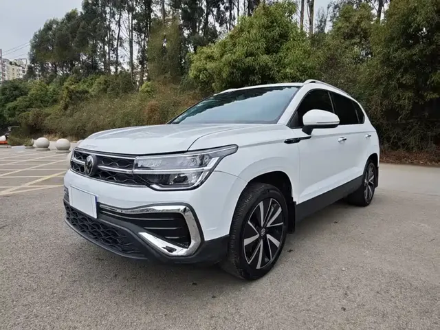 Volkswagen Tharu 2023 300TSI 2WD Bright Moon Edition