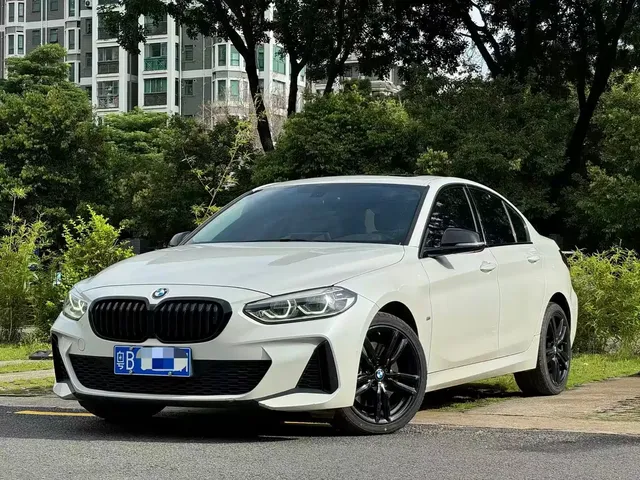 BMW 1 Series 2023 125i M Sport Shadow Edition