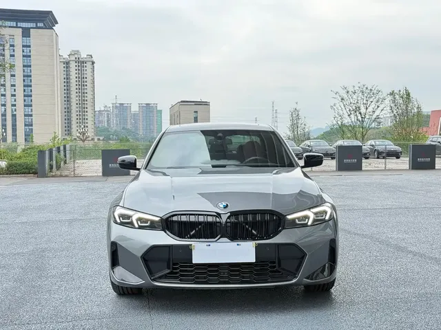BMW 3 Series 2023 325i M Sport Black Night Package