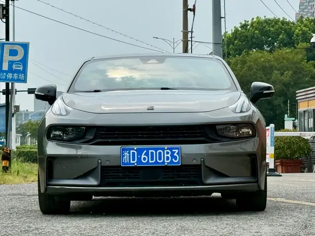 Lynk & Co 03 2021 2.0TD Auto Jin Champion Edition