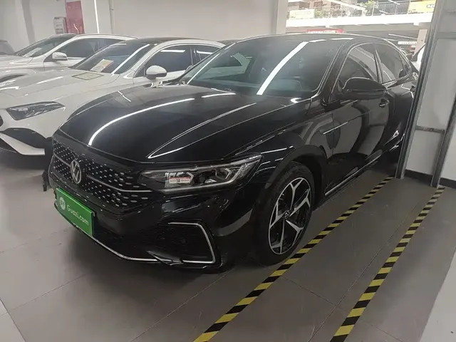 Volkswagen Passat 2024 380TSI Starlight Luxury Edition