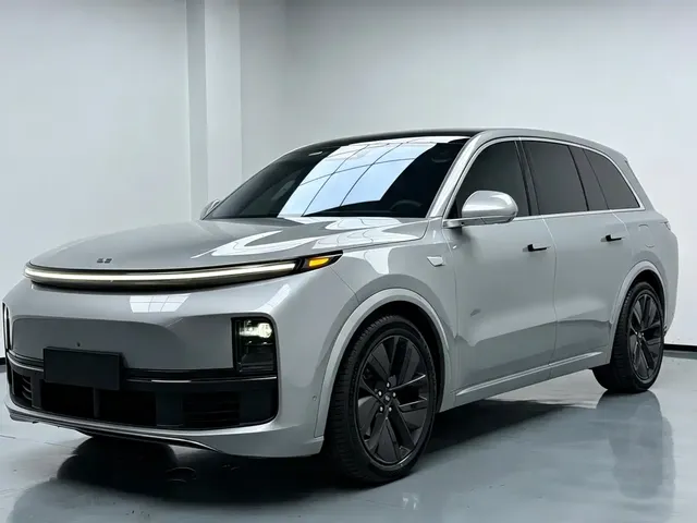 Li Auto Li L8 2023 Pro