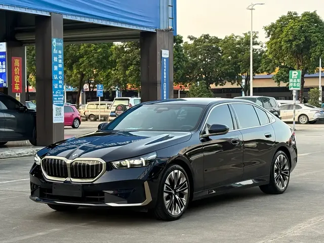 BMW 5 Series 2024 530Li Premium Luxury Package