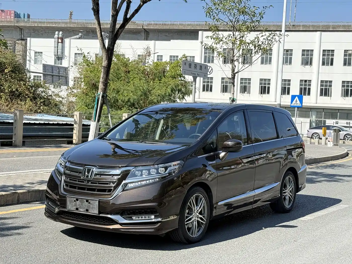 Honda Elysion 2019 2.0L Hybrid Supreme Edition