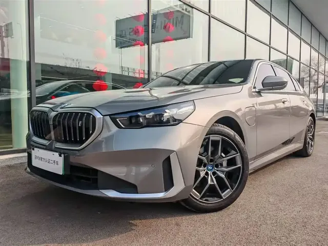 BMW i5 2024 eDrive 35L Premium Luxury Package