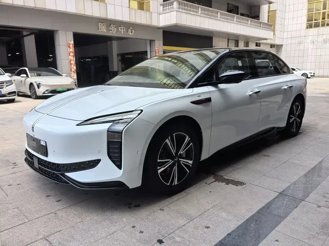 Hongqi EH7 2024 640 Pro+ AWD Edition