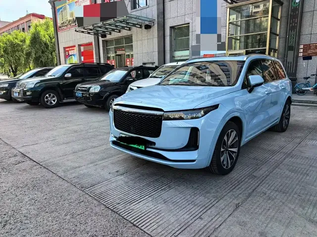 Li Auto Li ONE 2020 Extended Range 6-seater