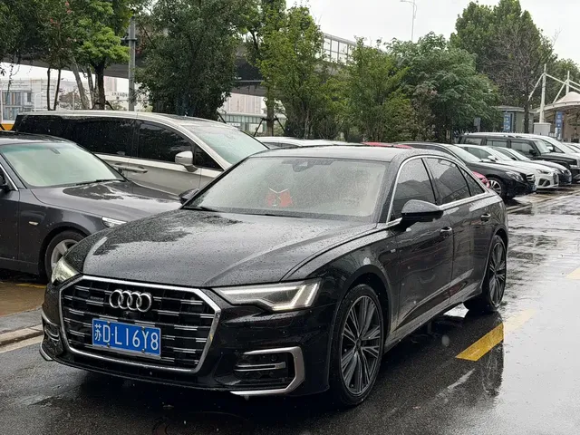 Audi A6L 2023 Facelift 45 TFSI quattro Exclusive Dynamic