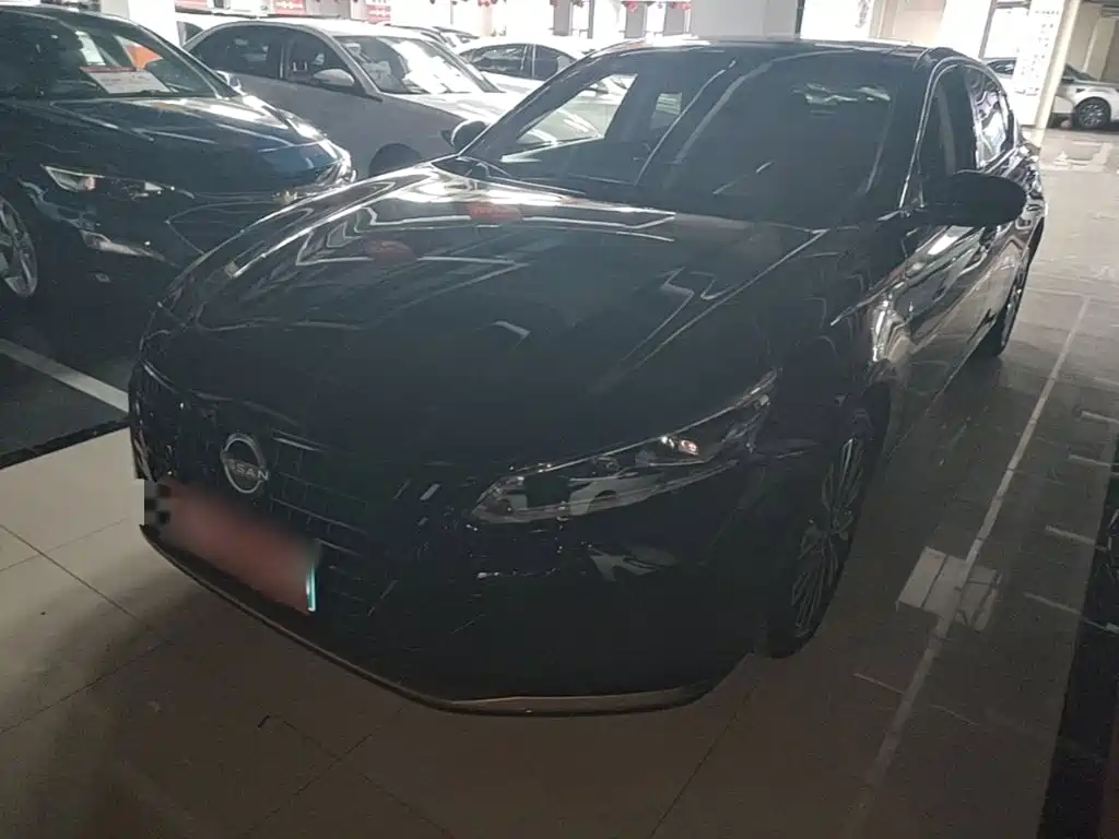 Nissan Teana 2024 2.0L SV Black Gold Edition