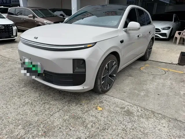 Li Auto L6 2025 Max Smart Renewal Edition