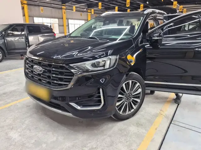 Ford Edge 2021 PLUS EcoBoost 245 FWD Luxury Sharp 7-seater