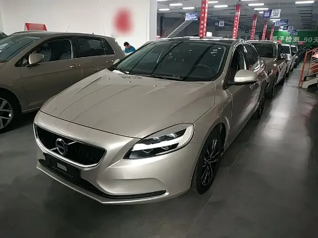 Volvo V40 2018 T3 Inscription Edition