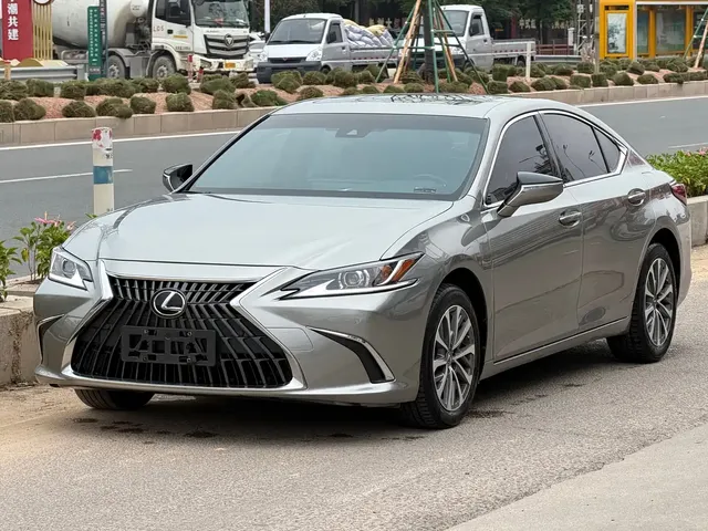 Lexus ES 2022 200 Excellence Edition