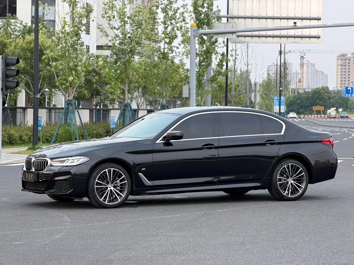 BMW 5 Series 2022 530Li Leading M Sport Package