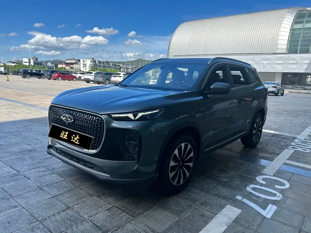 Chery Tiggo 8 PLUS 2025 290TGDI DCT Premium 5-seater