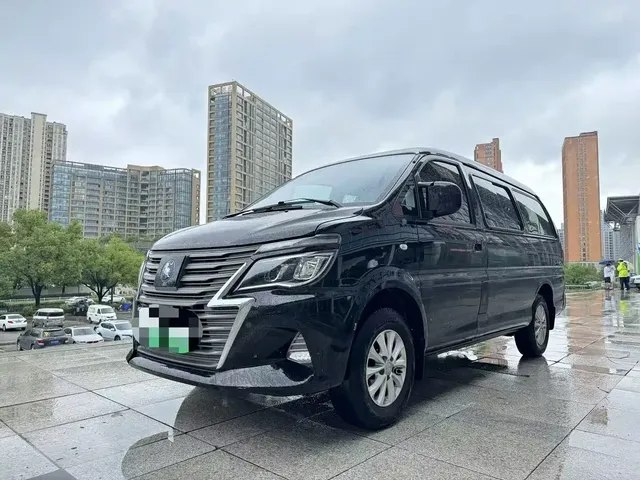 Dongfeng Fengxing Lingzhi New Energy 2022 Passenger Standard Model 9-Seater