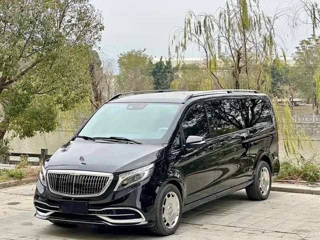 Mercedes-Benz V-Class 2017 Model V 260 L Premium Extended Edition