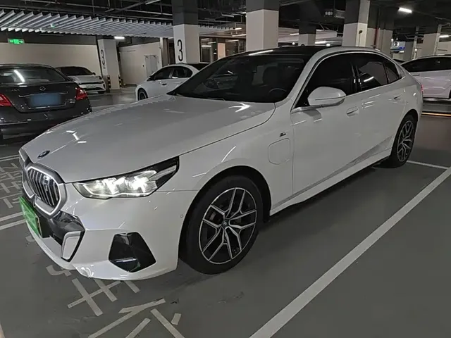BMW i5 2024 eDrive 35L M Sport Package