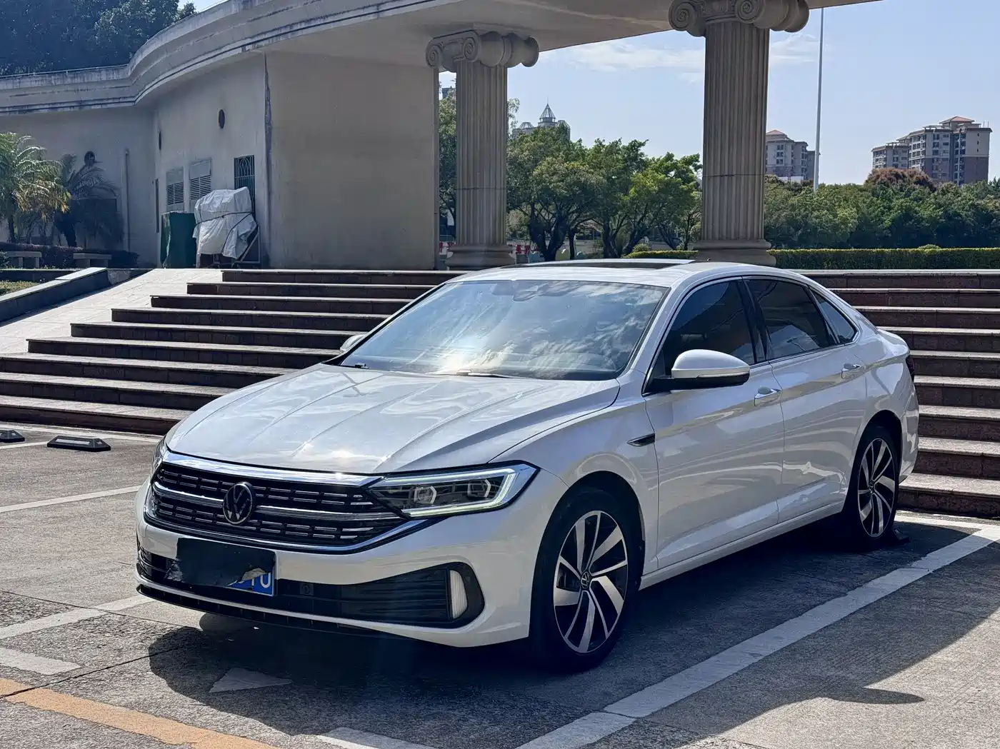 Volkswagen Sagitar 2023 300TSI DSG Excellence Edition