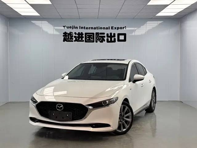 Mazda 3 Axela 2022 2.0L Automatic Premium Edition