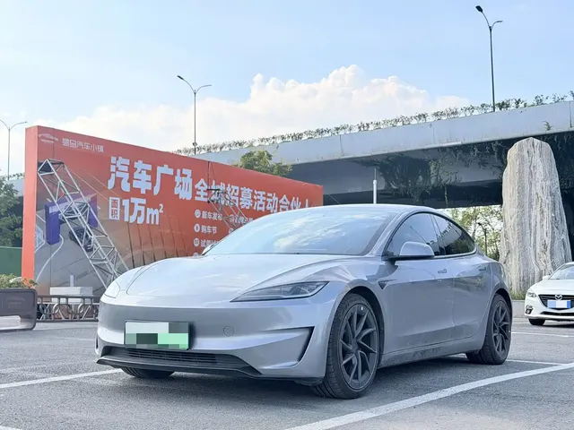 Tesla Model 3 2025 High-Performance All-Wheel Drive Edition