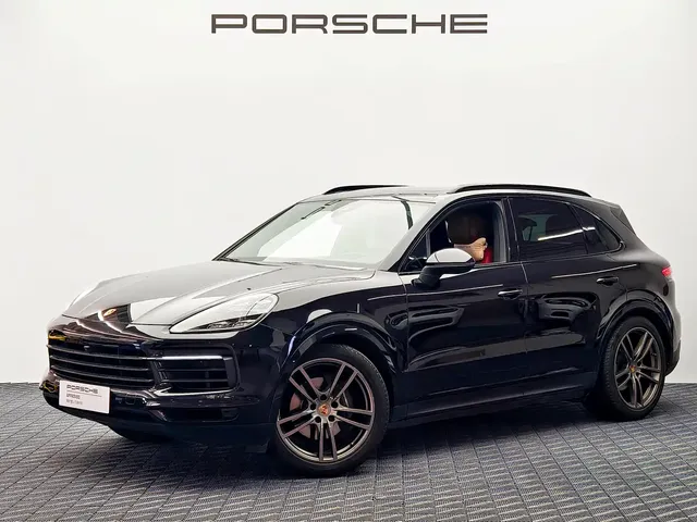 Porsche Cayenne, 2021