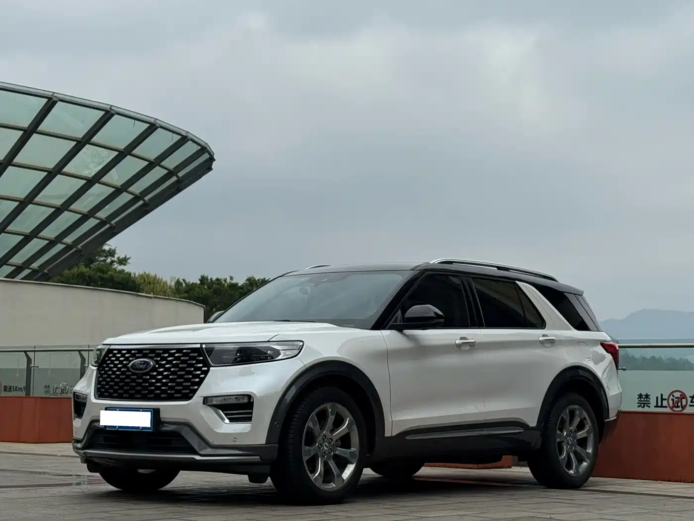 Ford Explorer 2020 EcoBoost 285 AWD Platinum 6-Seater