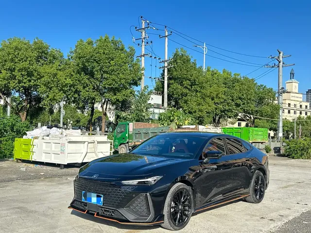 Changan UNI-V 2023 2.0T Leading Speed Edition