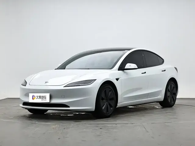 Tesla Model 3 2023 Long Range All-Wheel Drive