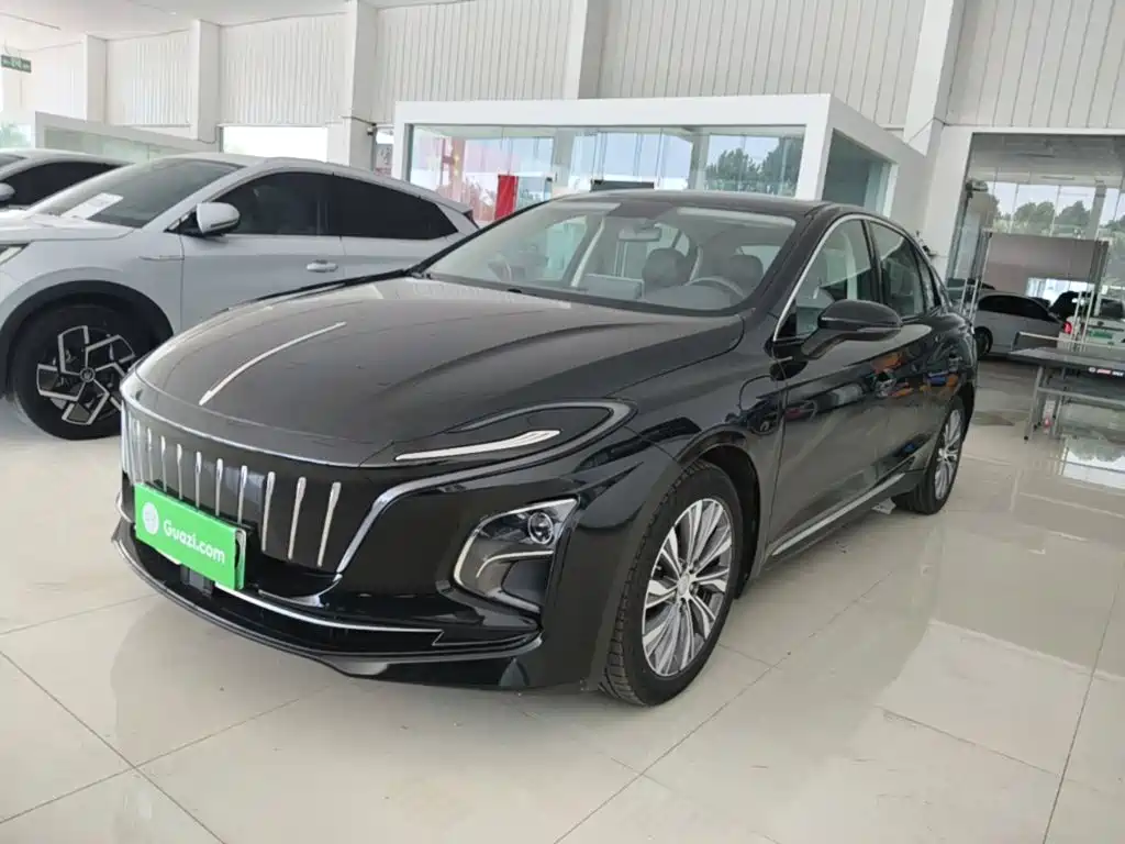 Hongqi E-QM5 2023 Facelift Basic Travel Edition