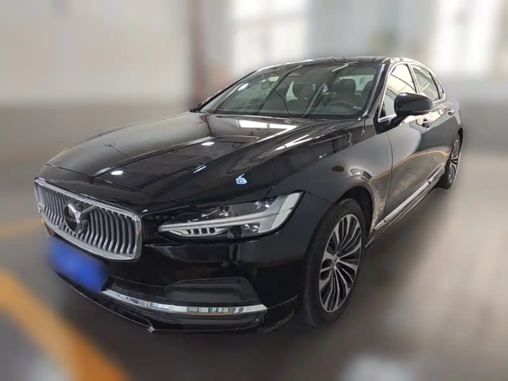 Volvo S90 2025 B5 Zhiyi Luxury Edition