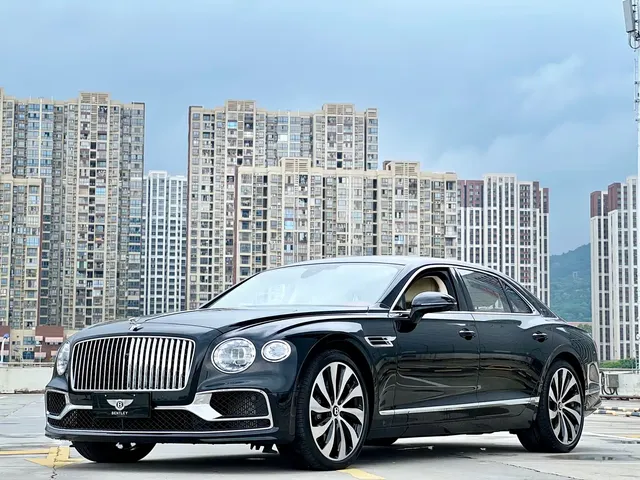 Bentley Flying Spur 2024 V8 Edition 8