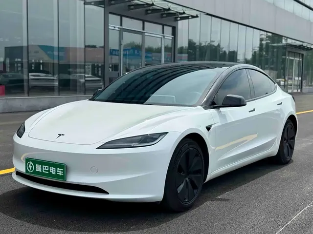 Tesla Model 3 2023 Rear-Wheel Drive