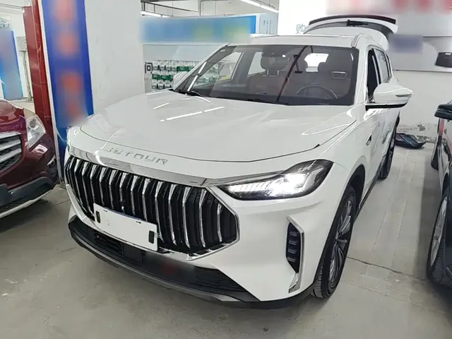 Jetour X70 PLUS 2025 1.5T CVT Flagship PRO 5-seater