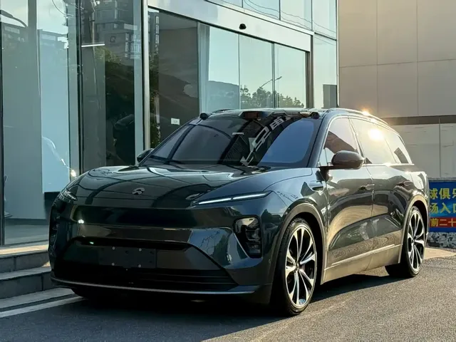 NIO ES8 2023 100kWh Signature Edition