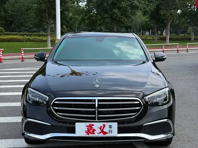 Mercedes-Benz E-Class 2022 E 300 L Fashion