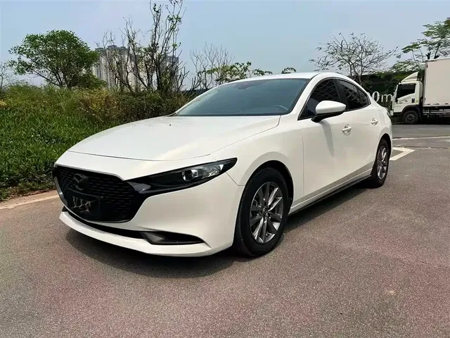 Mazda 3 Axela 2021 2.0L Automatic Quality Shine