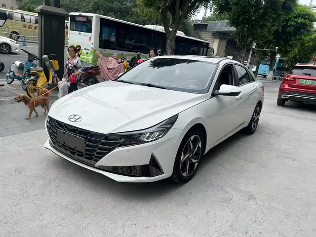 Hyundai Elantra 2022 1.5L CVT GLX Elite Edition