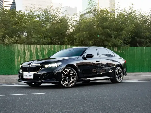 BMW 5 Series 2026 530Li Exclusive M Sport Package
