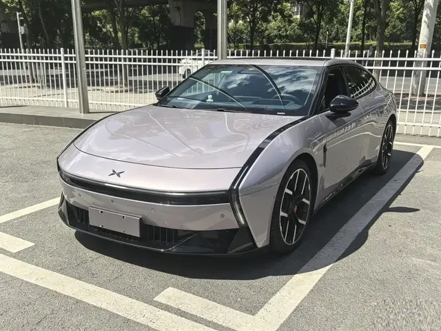 XPeng P7 2025 820km Extended Range Edition
