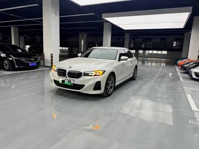 BMW i3 2024 eDrive 35 L