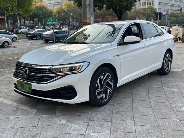 Volkswagen Sagitar 2023 Model Year 200TSI DSG Surpass Edition