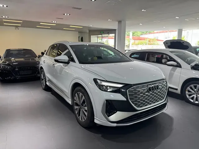 Audi Q4 e-tron 2022 40 e-tron Pioneer Edition