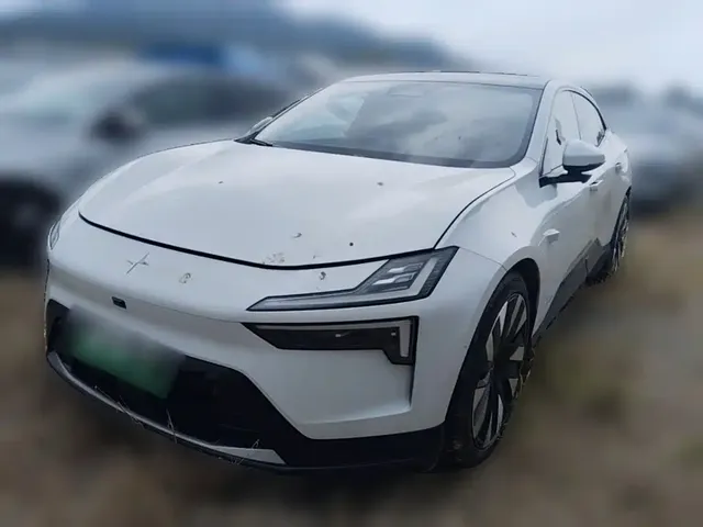Polestar 4 2024 Dual Motor Long Range PLUS Twin-Star Connected Edition